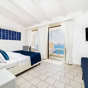 Alojamento de Acomodação e Pequeno-almoço Residenza Al Pesce D'oro Amalfi